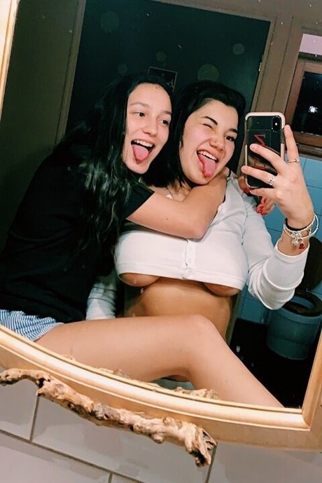 Hannah M nude onlyfans leaked