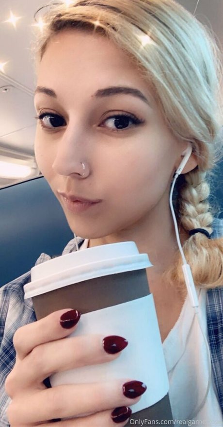 realgarnetrose onlyfans leaks