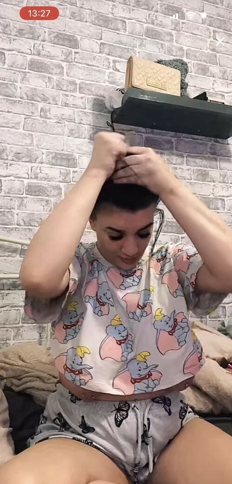 Chloe Whitham naked onlyfans pics