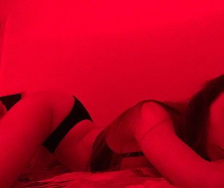 Emily Holt onlyfans porn leak