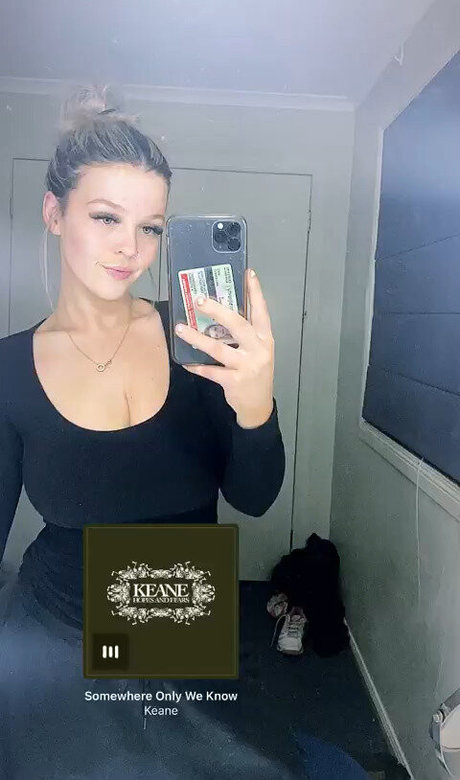 Chantelle A only fans leak nude