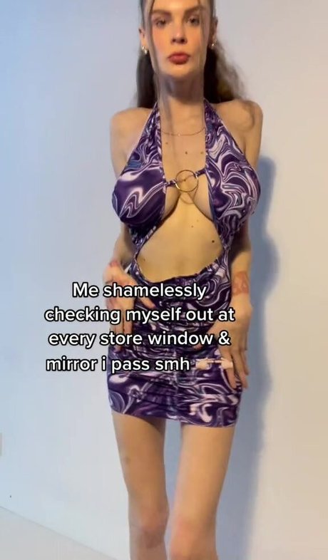 Alex Elizabeth Ljadov boobs onlyfans