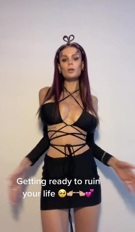 Alex Elizabeth Ljadov onlyfans free content