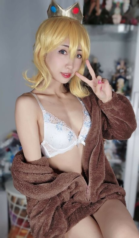 MikanCos tits onlyfans