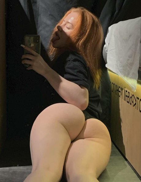 e slipia onlyfans model