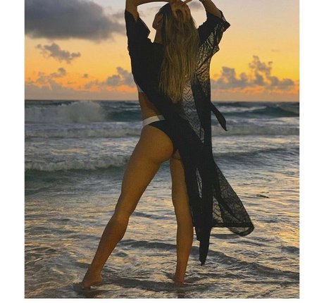 Talita Correa naked onlyfans pics