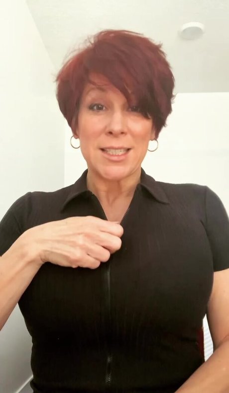 Luna Mons free onlyfans