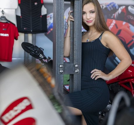 Fiege Eszter onlyfans free