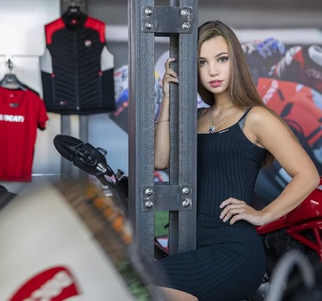 Fiege Eszter hot onlyfans