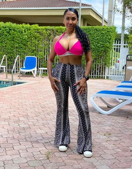 Odalys Borrero onlyfans pics