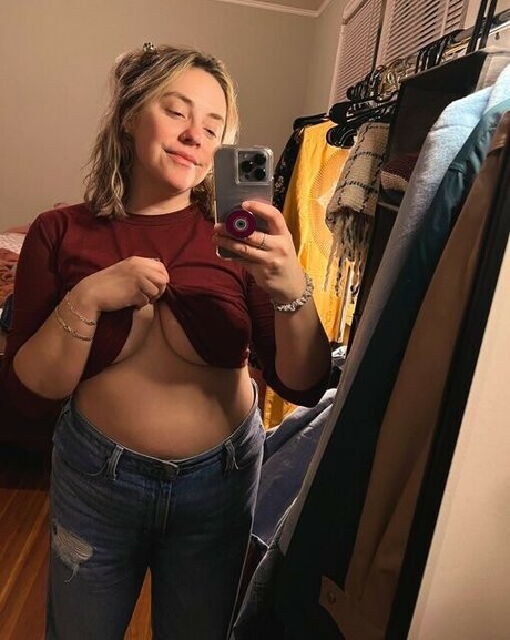 CluelessonVHS onlyfans sex tape