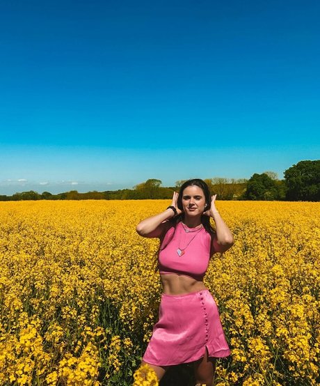 gay midget onlyfans hot naked shot