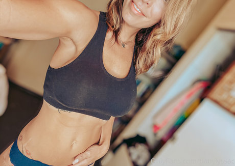 Lyssa Chapman leak onlyfans nude