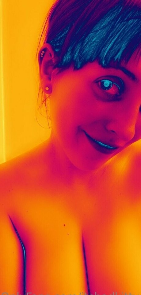 Itsbadkittyof onlyfans content type