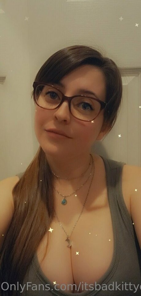 Itsbadkittyof leaked only fans