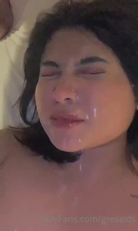 gresaids onlyfans naked pics