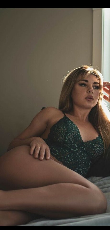 elysecamille onlyfans leams