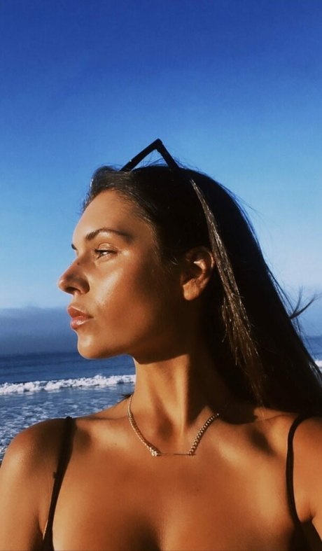 Alyssa Lynch onlyfans explicit content