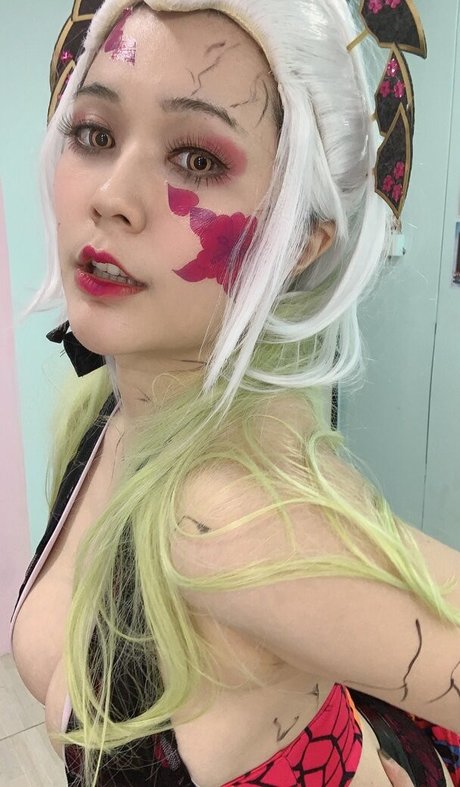 OnniesM onlyfans striptease