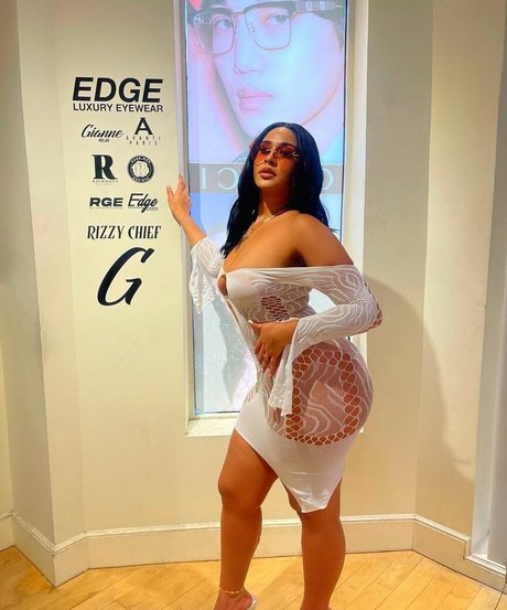 Stacy Londyn onlyfans nude content