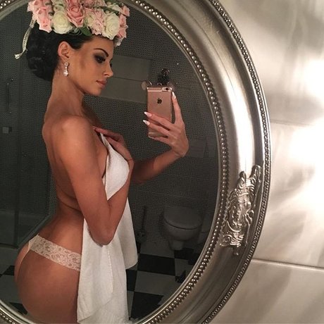 Justyna Gradek onlyfans fotos