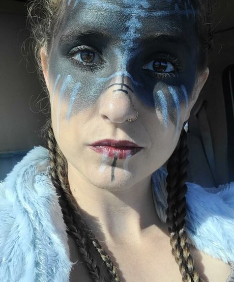 Lizzie All Day onlyfans tits