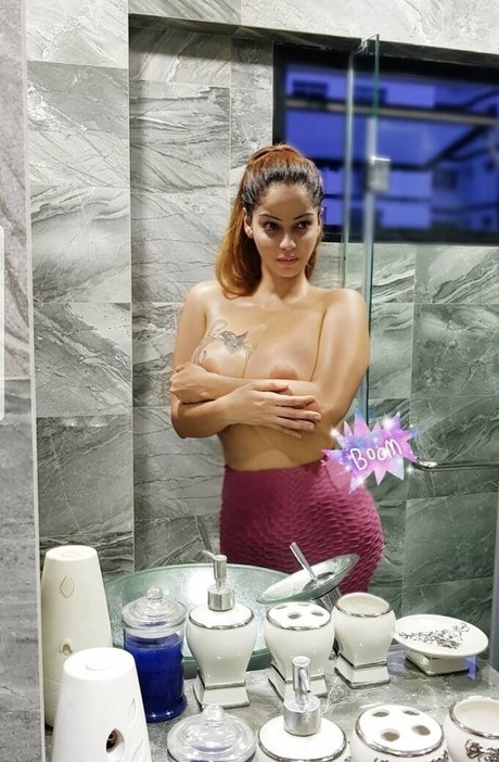 Zareen Zoya Khan fans only