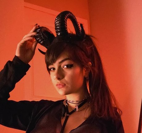 Svt4skooma onlyfans leaks sex