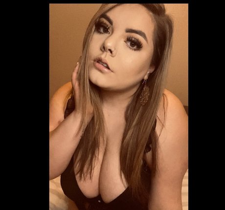 Lilly Zamora onlyfans leaks sex