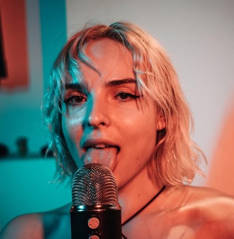 Kitty Cat Helza onlyfans archives