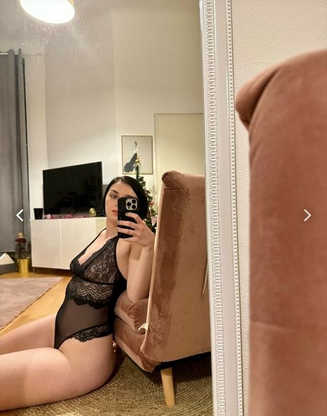 cloebaker nude only fans