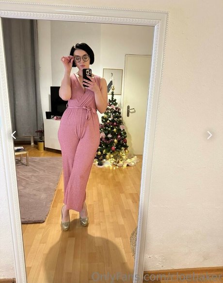 cloebaker onlyfans tits