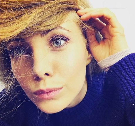 Ksenia Solo onlyfans leaks.