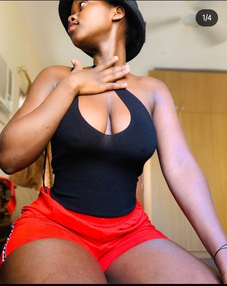 Kellytumtum en onlyfans