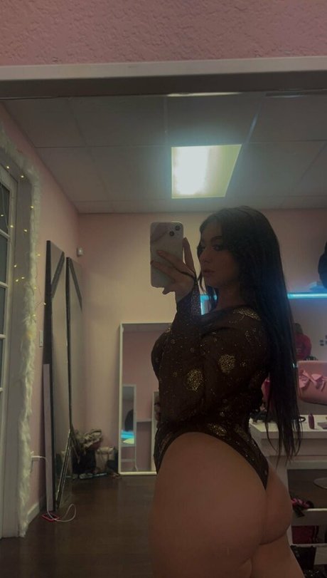 Lizzie Foxie nude onlyfans pics