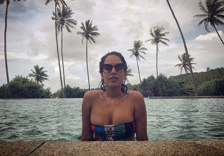 Agam Darshi naked leaked onlyfans