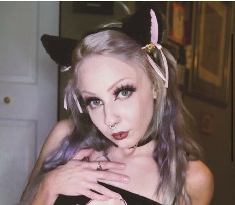 melyndamoon onlyfans leaks