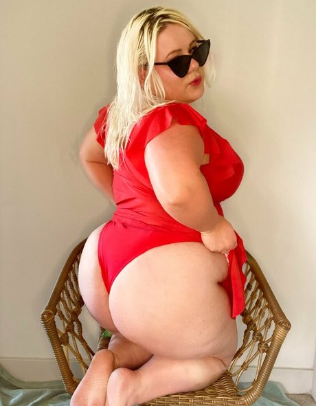 Lacey Summers onlyfans naked pics
