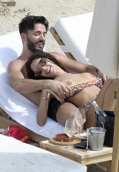 Nabilla Benatia onlyfans ass