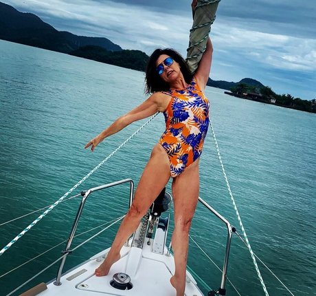 Angela Dippe onlyfans leaked photos