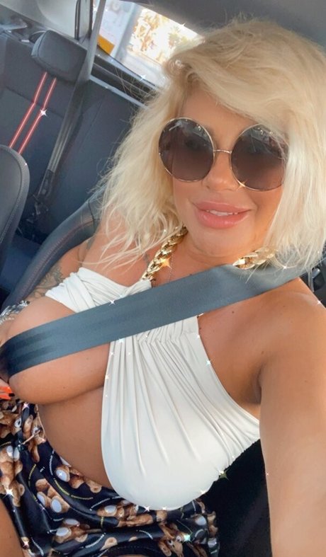 Raluval feet onlyfans