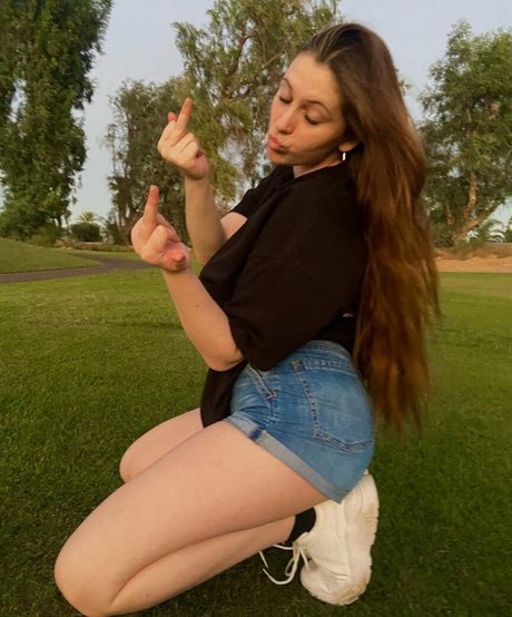 Lily Patrick tits onlyfans