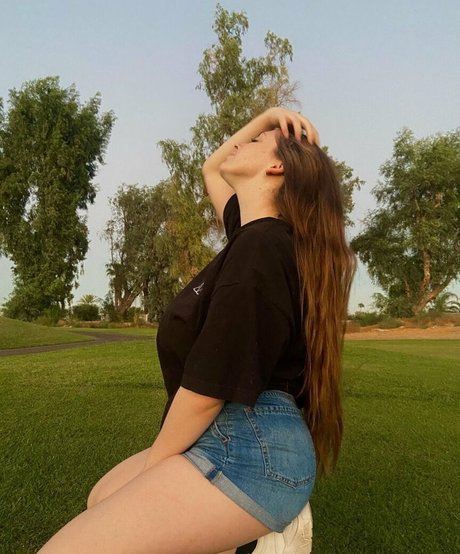 Lily Patrick onlyfans post