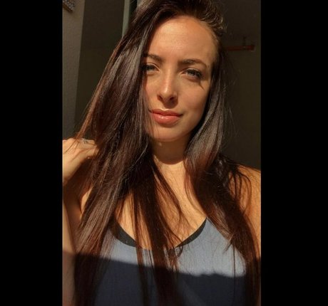 Sydney Martichuski onlyfans leaks.