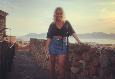 Kirsty Eccleston only fans pictures