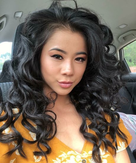 Leah Lewis onlyfans leaked pictures