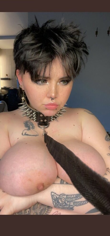 Ryleigh Hawk naked on onlyfans
