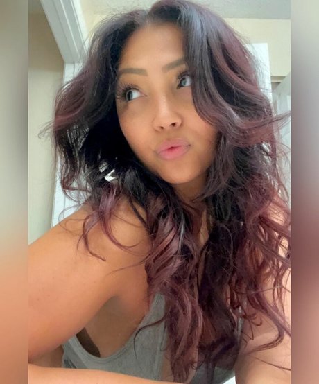 Aziastar onlyfans picture