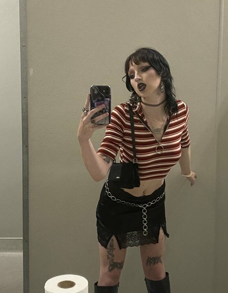 female muscle onlyfans sexy xxx shots