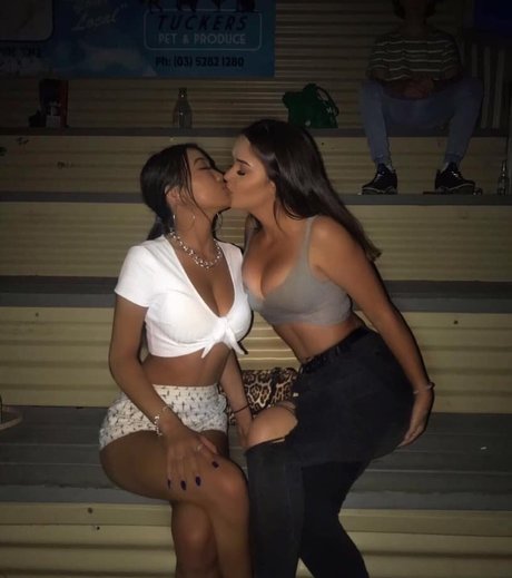 Kiimiiseokk naked on onlyfans